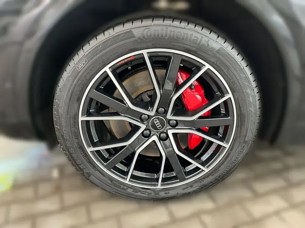 Używany Audi SQ5 Ambiente 341 KM (250 kW) 2023 Czarny SUV