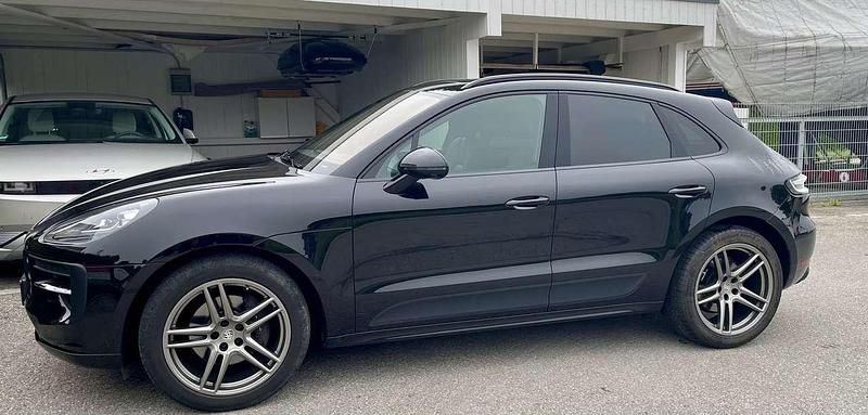 Schwarz Gebraucht 2019 Porsche Macan SUV | 44.800 € (Guter Preis) - Bild 1/4