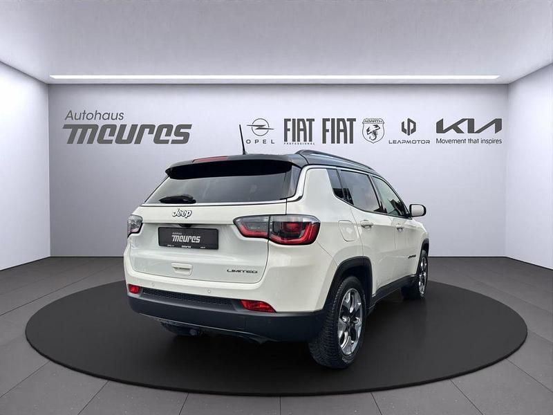 Gebraucht Jeep Compass Limited 140 PS (102 kW) 2020 Weiss SUV