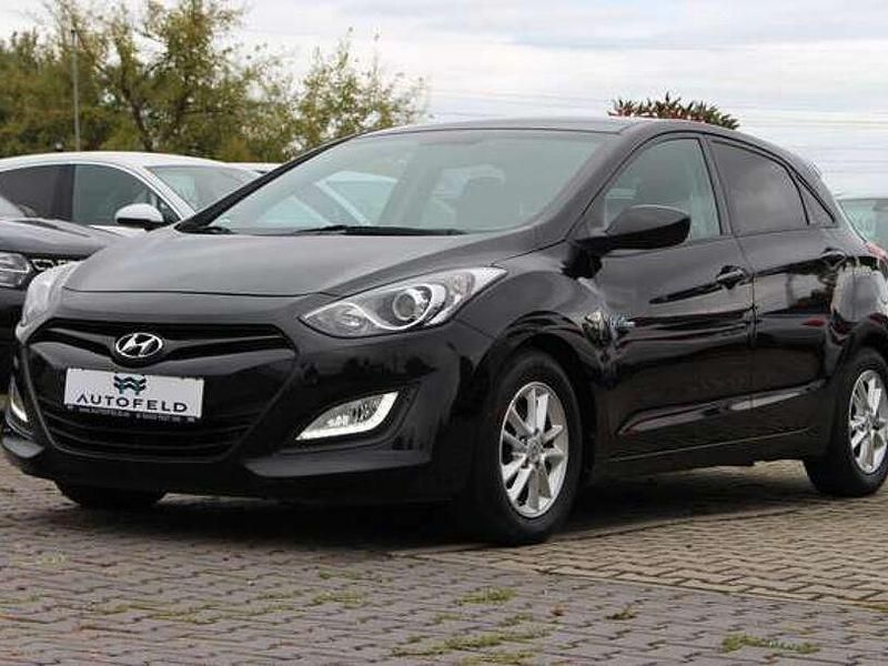 Schwarz Gebraucht 2014 Hyundai i30 Limousine | 7.950 € (Fairer Preis) - Bild 1/4