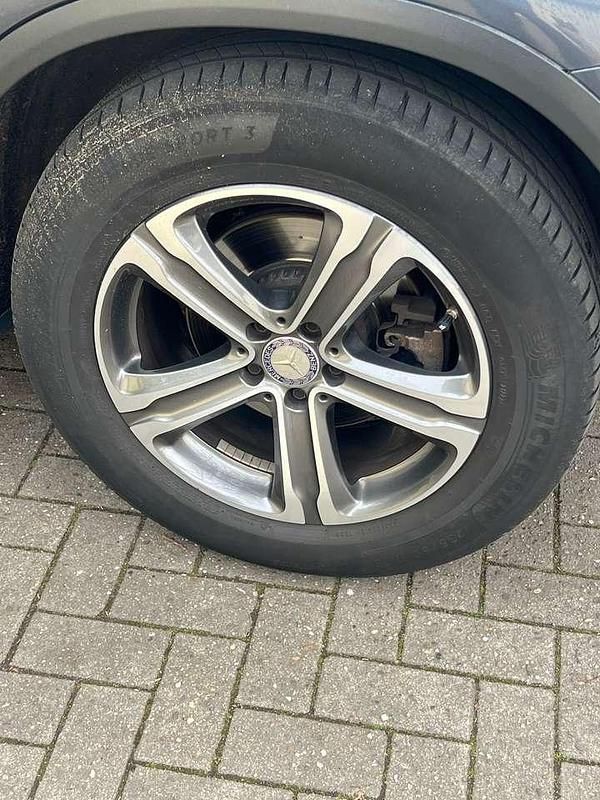 Gebraucht Mercedes GLC250 204 PS (150 kW) 2015 Grau SUV