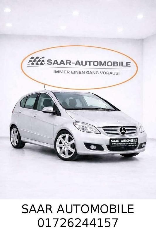 Gebraucht Mercedes A200 140 PS (102 kW) 2012 Silber Limousine