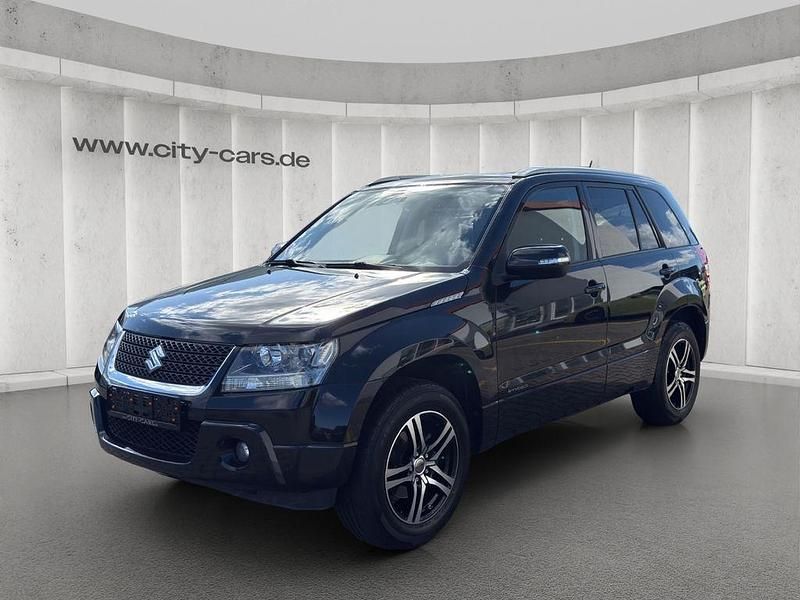 Schwarz Gebraucht 2010 Suzuki Grand Vitara Comfort SUV | 11.990 € (Teuer) - Bild 1/4