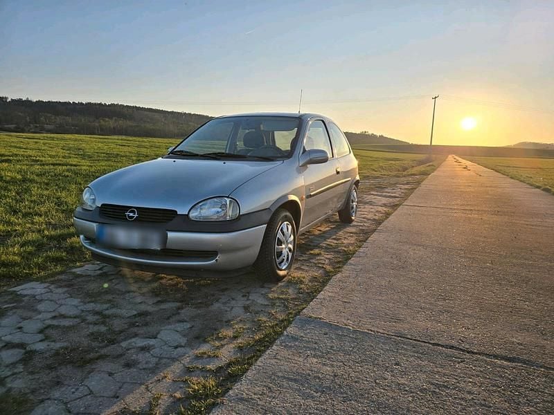 Silber Gebraucht 1999 Opel Corsa Eco Kleinwagen | 1.000 € (Fairer Preis) - Bild 1/4