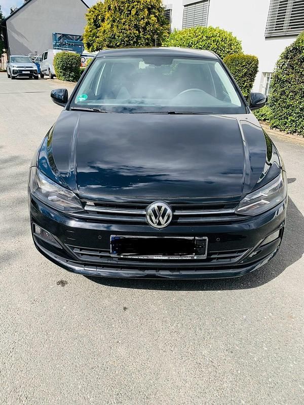 Gebraucht VW Polo 95 PS (69 kW) 2019 Schwarz Kleinwagen