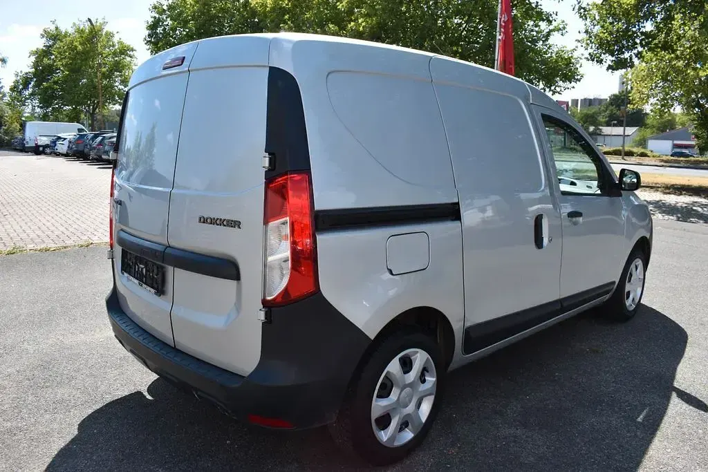 Gebraucht Dacia Dokker Ambiance 116 PS (85 kW) 2017 Grau Van / Kleinbus