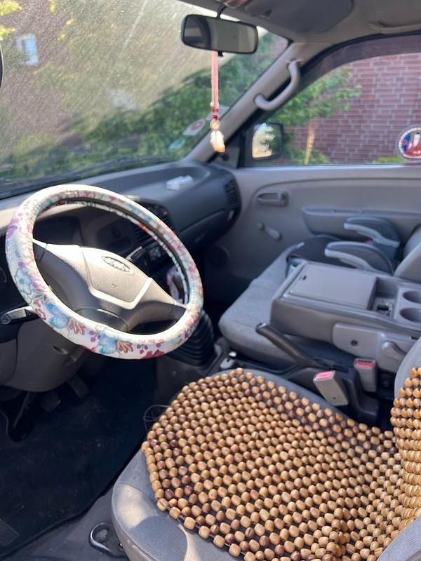 Usata Kia Bongo 90 CV (66 kW) 2006 Bianco Monovolume