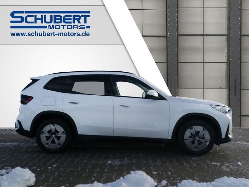 Gebraucht BMW iX1 Shadowline 150 kW (204 PS) 2025 Alpinweiss iii SUV