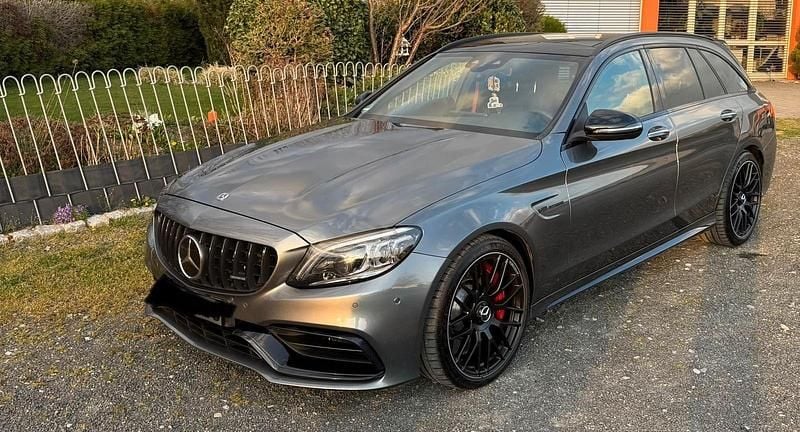 Grau Gebraucht 2019 Mercedes C63 AMG AMG Kombi | 45.000 € (Superpreis) - Bild 1/4