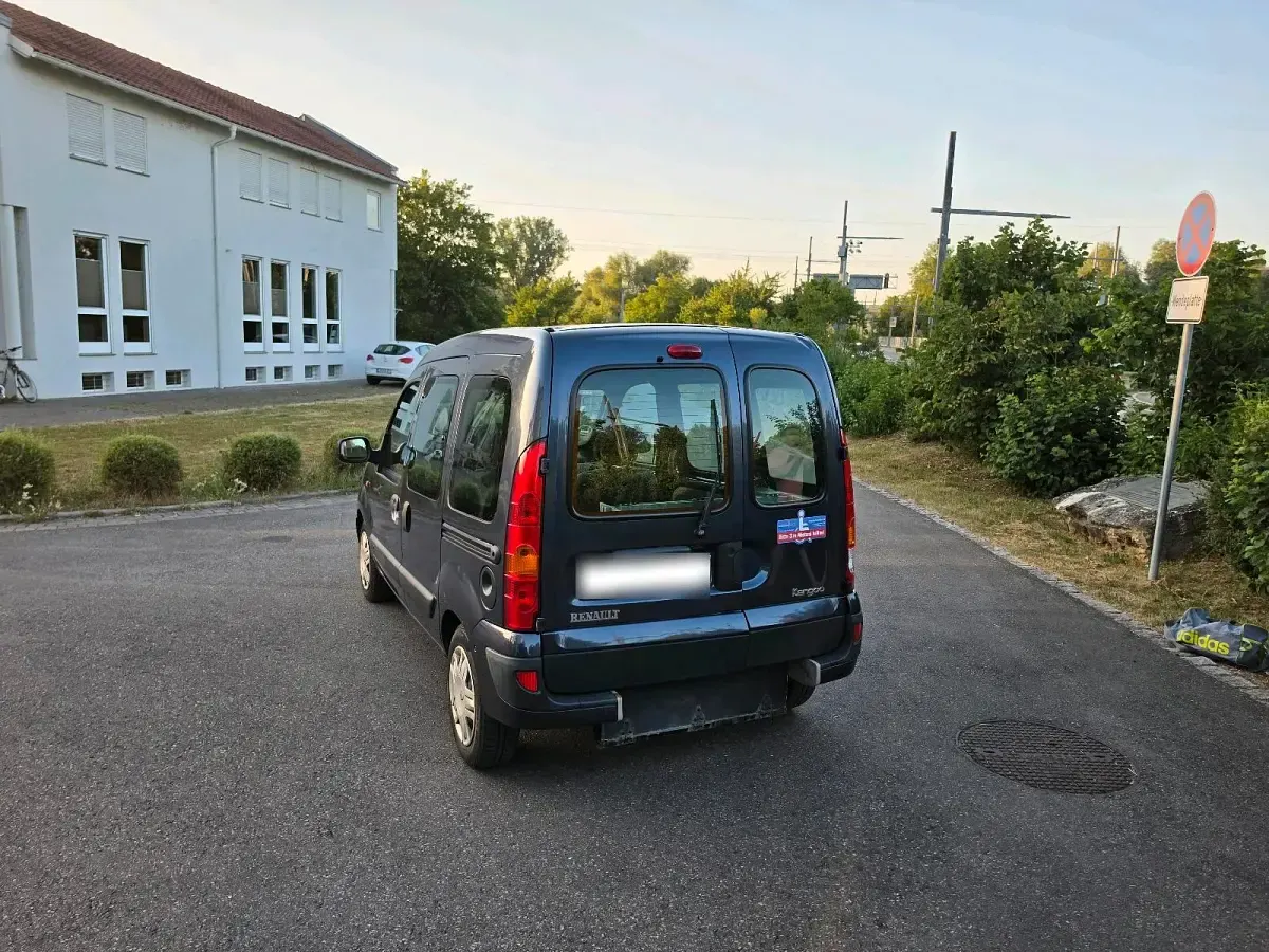 Gebraucht Renault Kangoo 95 PS (69 kW) 2004 Violet Van / Kleinbus