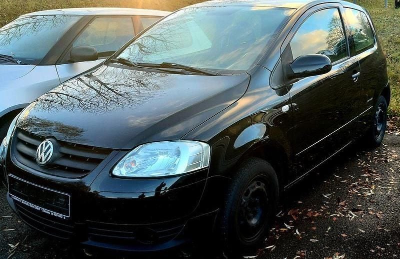 Schwarz Gebraucht 2009 VW Fox Refresh Kleinwagen | 1.350 € (Superpreis) - Bild 1/4