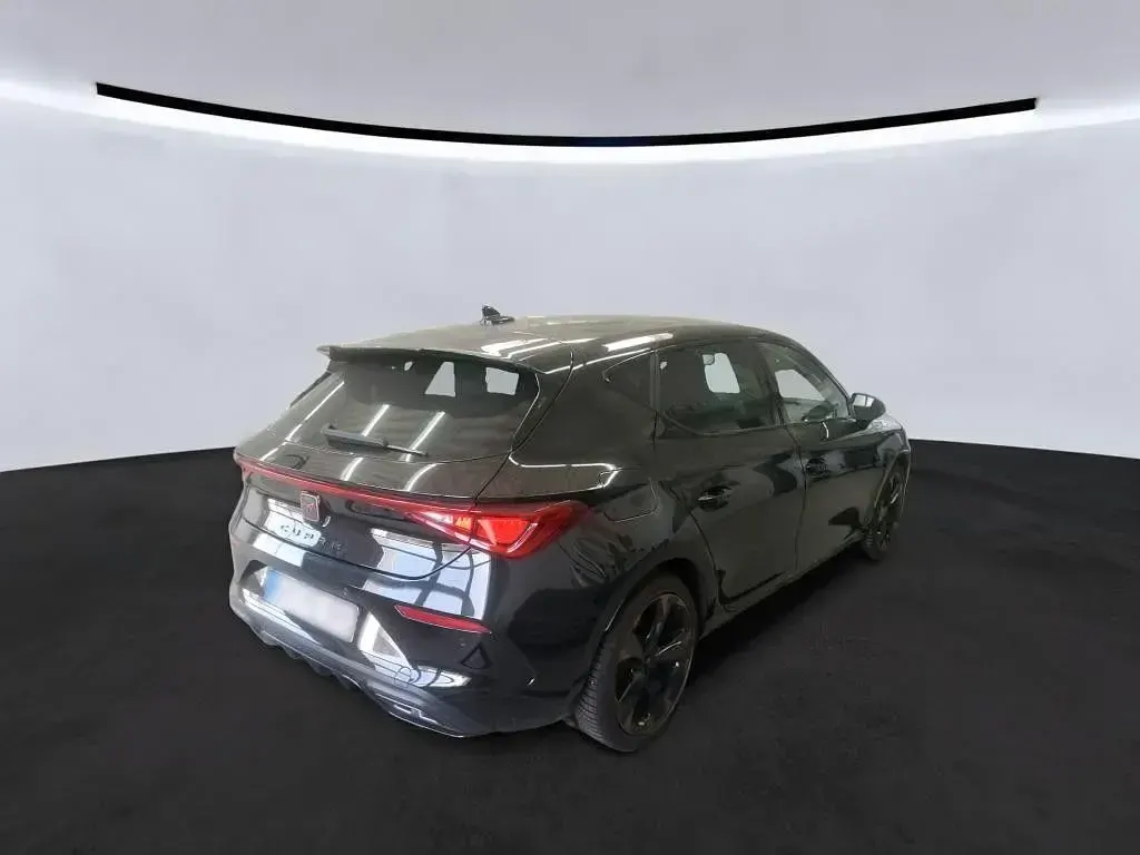 Gebraucht Cupra Leon 150 PS (110 kW) 2023 Mitternachtsschwarz Limousine