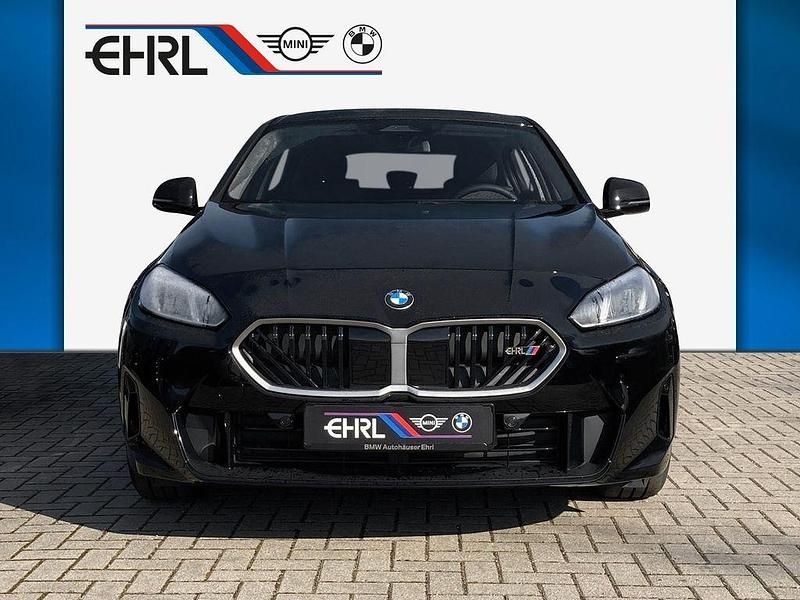 Neu BMW 120 Performance 170 PS (125 kW) 2026 Schwarz Kleinwagen