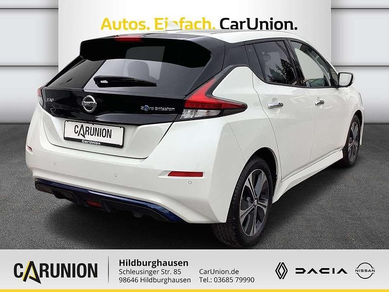 Gebraucht Nissan Leaf N-Connecta 110 kW (150 PS) 2022 Brilliant white (m) Kleinwagen