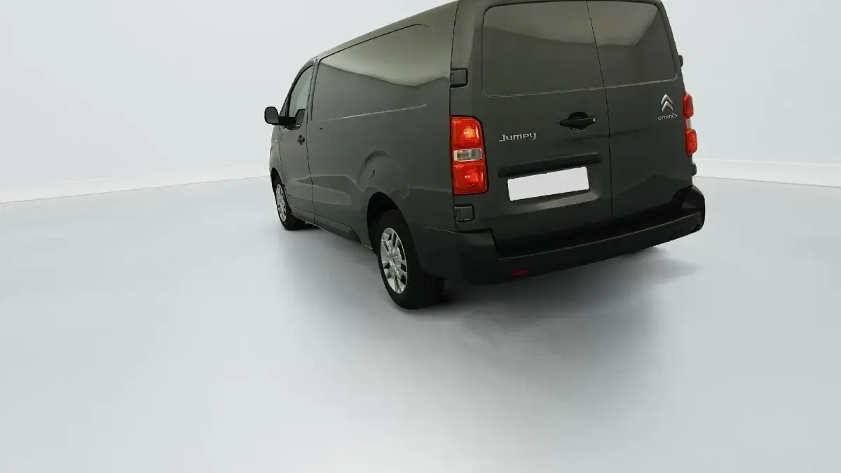 Używany Citroën Jumpy 145 KM (106 kW) 2022 Szary Minivan