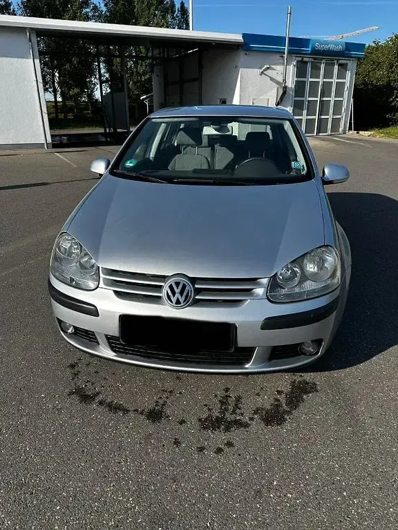 Gebraucht VW Golf IV Comfortline 116 PS (85 kW) 2005 Silber Limousine