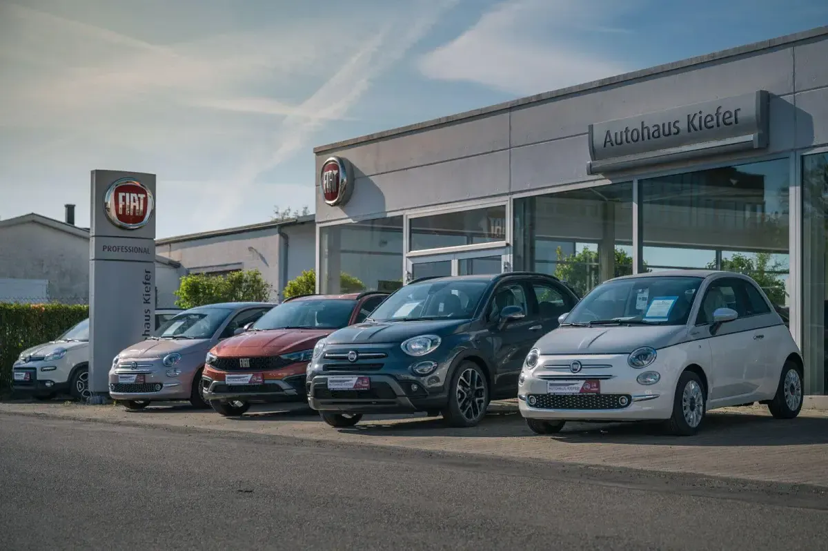 Gebraucht Fiat 500e Red 69 kW (95 PS) 2023 Rot Cabrio