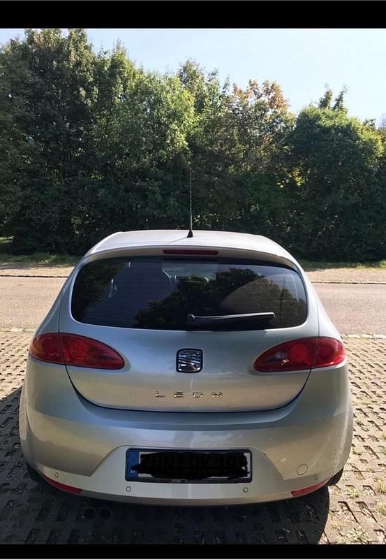 Gebraucht Seat Leon 102 PS (75 kW) 2008 Silber Kleinwagen