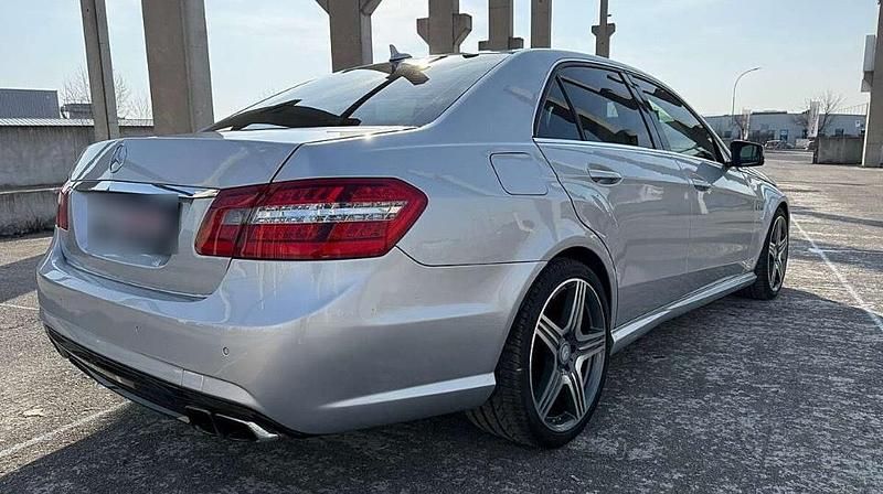 Gebraucht Mercedes E63 AMG AMG 525 PS (386 kW) 2009 Silber Limousine