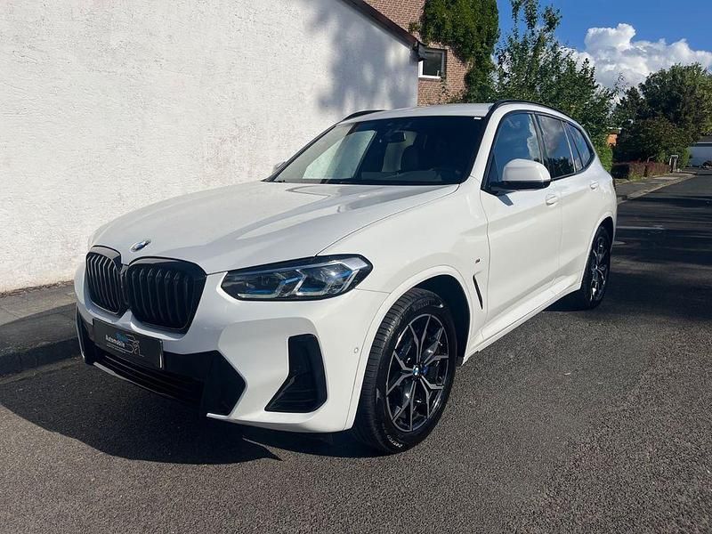 Alpinweiss iii Gebraucht 2022 BMW X3 M Sport SUV | 34.990 € (Guter Preis) - Bild 1/4