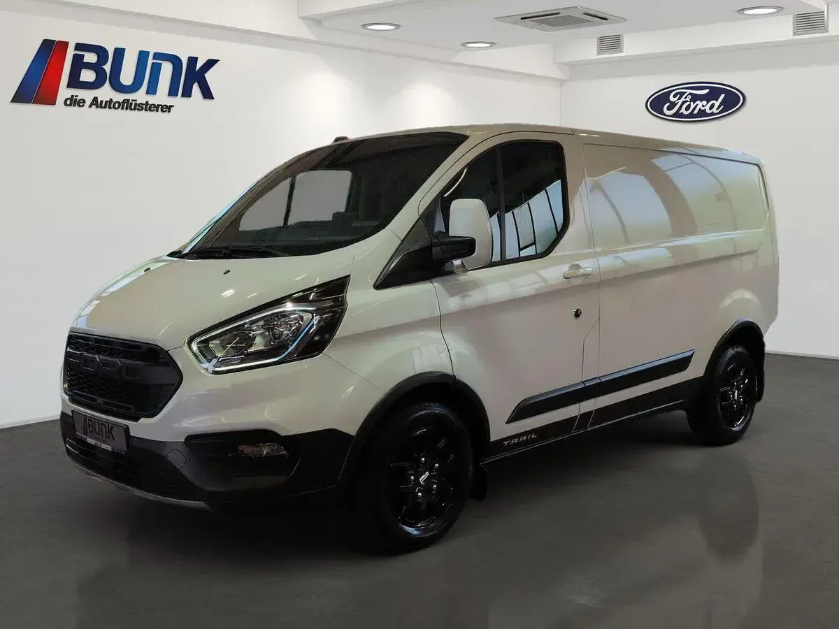 Gebraucht Ford Transit Custom 131 PS (96 kW) 2024 Van