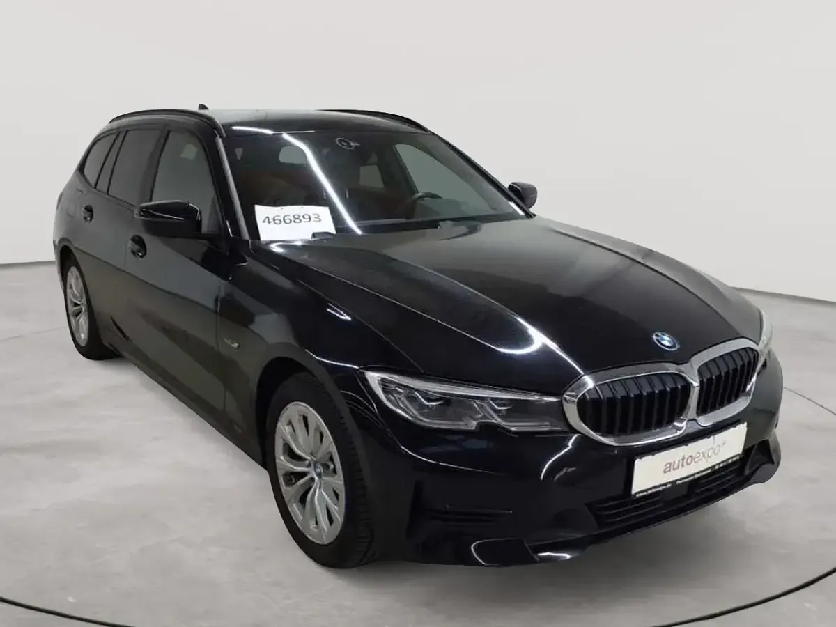 Gebraucht BMW 320e Advantage 163 PS (119 kW) 2022 Kombi