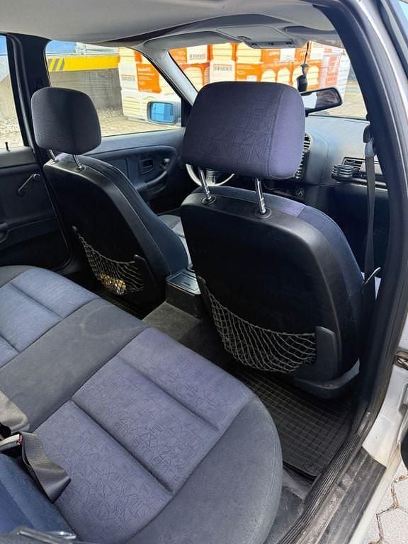 Gebraucht BMW 316 Basis 102 PS (75 kW) 1998 Silber Kombi