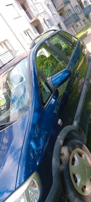 Blau Gebraucht 2004 Opel Zafira Edition Van / Kleinbus | 750 € (Superpreis) - Bild 1/4