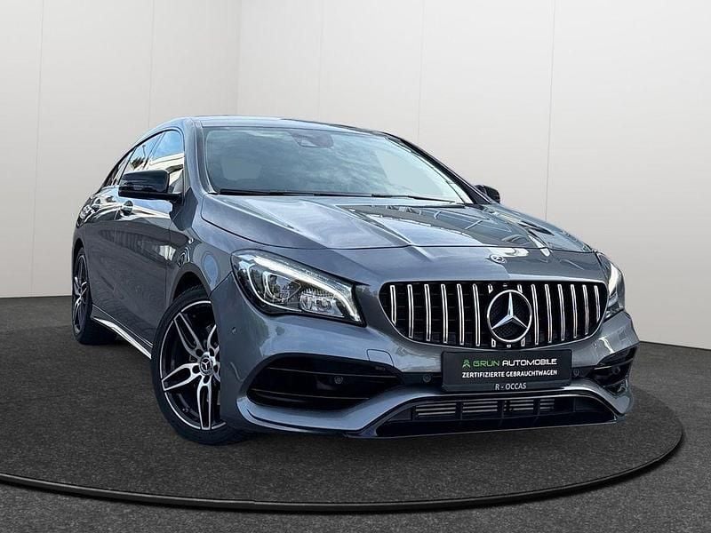 Grau Gebraucht 2019 Mercedes CLA250 AMG Limousine | 25.950 € (Guter Preis) - Bild 1/4