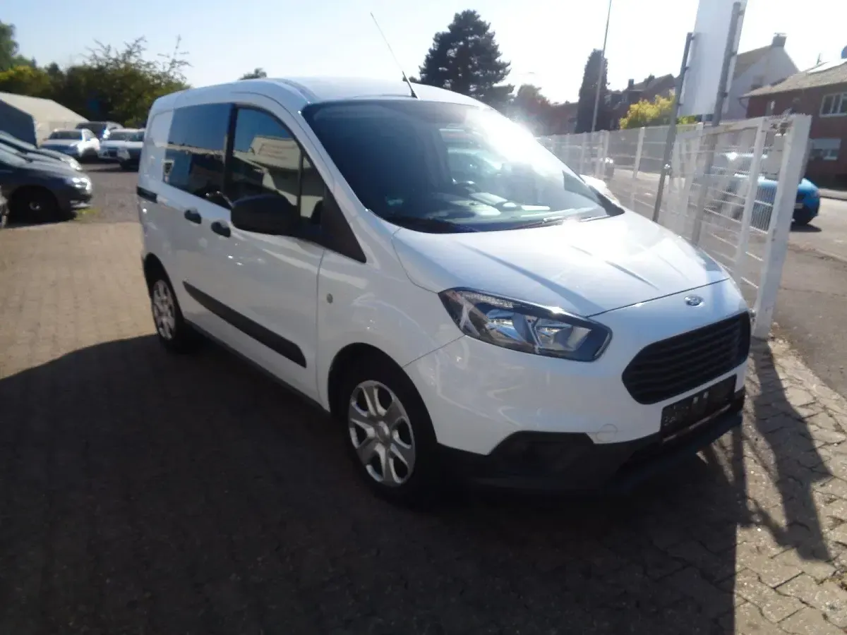 Gebraucht Ford Transit Trend 75 PS (55 kW) 2023 Weiß Van / Kleinbus