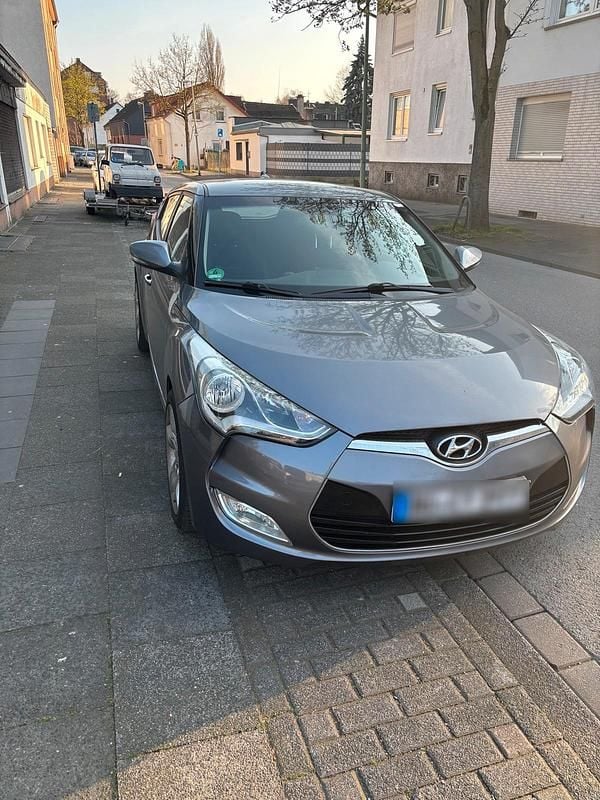 Gebraucht Hyundai Veloster 140 PS (102 kW) 2012 Grau Kleinwagen
