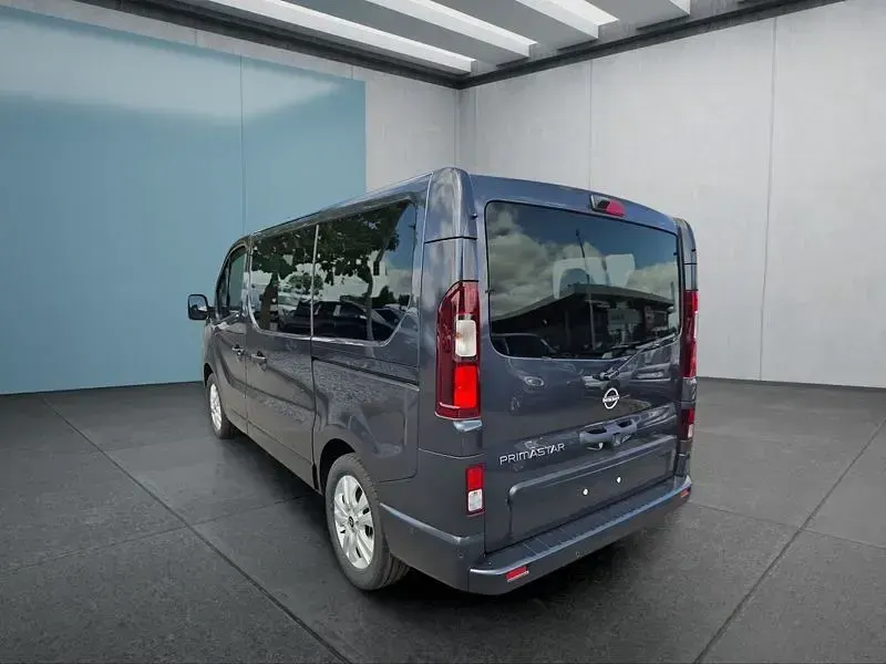 Neu Nissan Primastar 170 PS (125 kW) 2026 Grau Van / Kleinbus