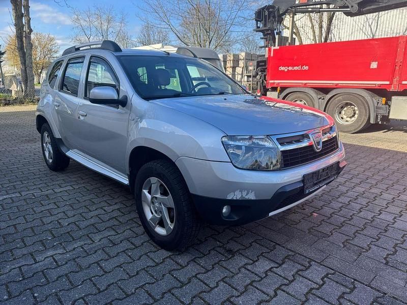 Gebraucht Dacia Duster Lauréate 110 PS (80 kW) 2011 Silber SUV