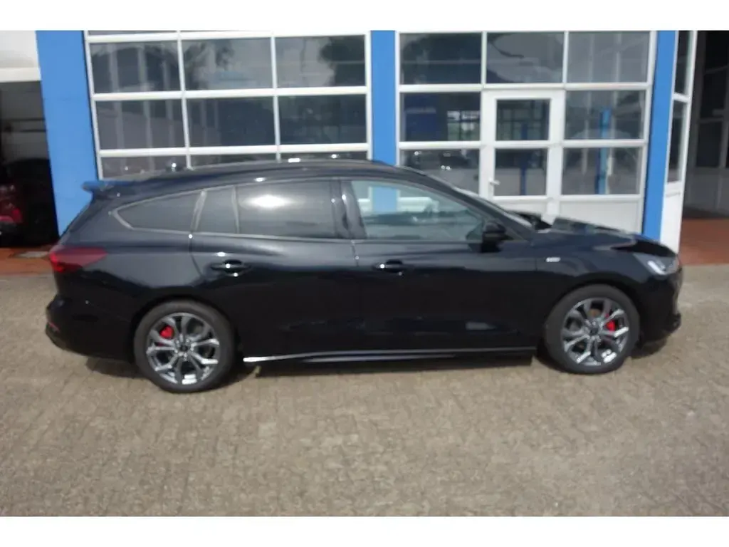 Usata Ford Focus ST-Line 125 CV (91 kW) 2023 Nero Station wagon
