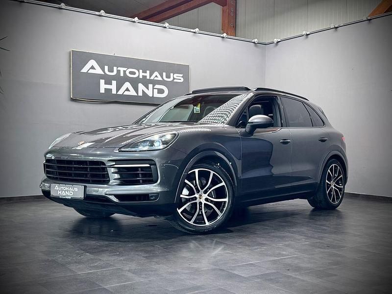Grau Gebraucht 2019 Porsche Cayenne SUV | 44.890 € (Etwas zu teuer) - Bild 1/4