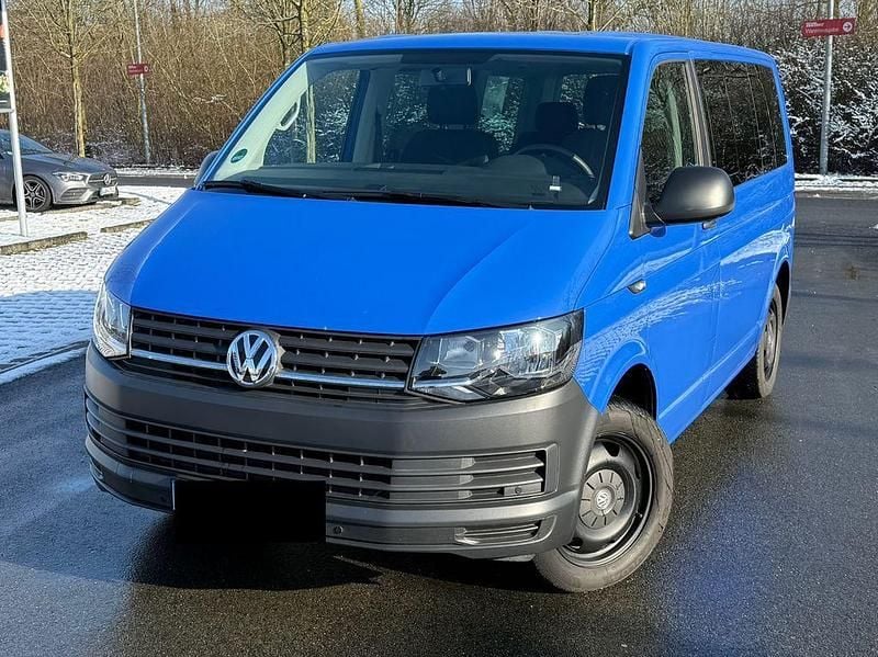 Gebraucht VW Multivan Freestyle 102 PS (75 kW) 2017 Blau Van / Kleinbus