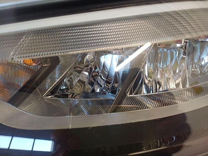 Gebraucht VW ID.3 Pro 150 kW (204 PS) 2022 Scale silver (metallic) Kleinwagen