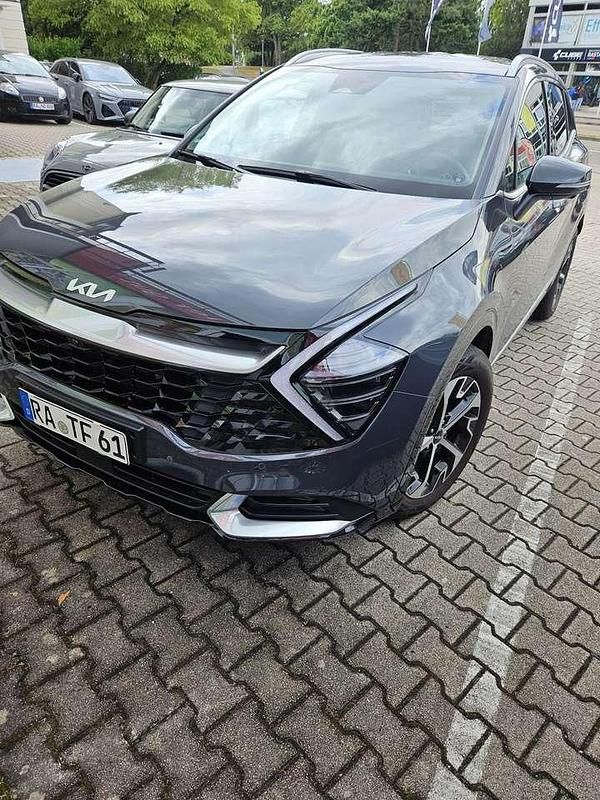 Gebraucht Kia Sportage Spirit 179 PS (131 kW) 2023 Grau SUV