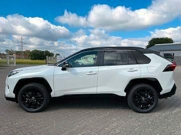 Gebraucht Toyota RAV4 Hybrid Style 218 PS (160 kW) 2024 Weiß SUV