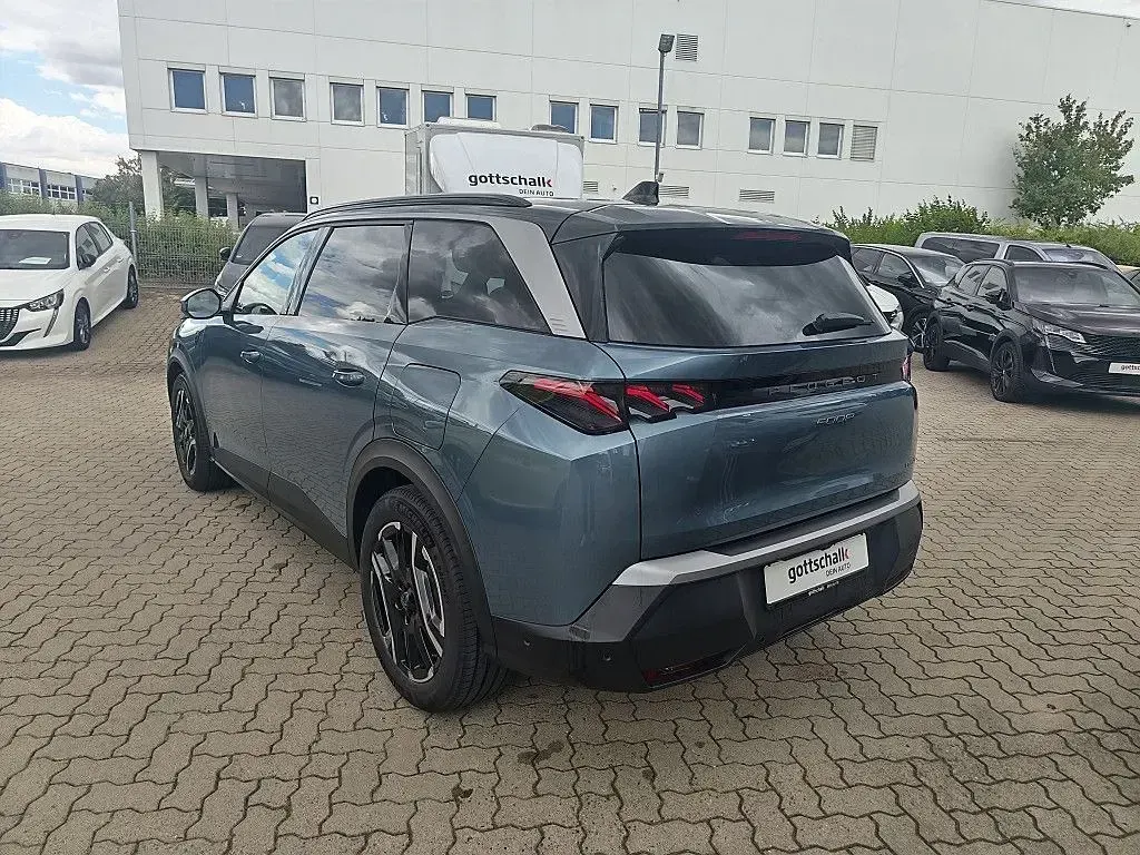 Neu Peugeot 5008 GT 194 PS (142 kW) 2026 Blau SUV