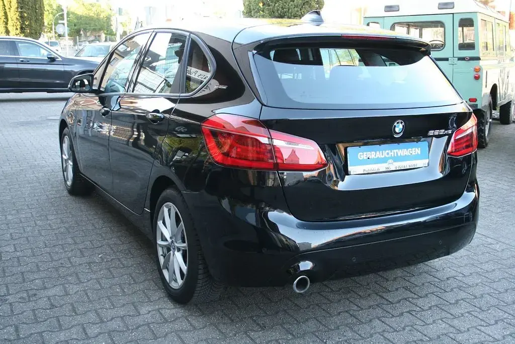 Używany BMW 225 Advantage 224 KM (164 kW) 2018 Czarny Kombi