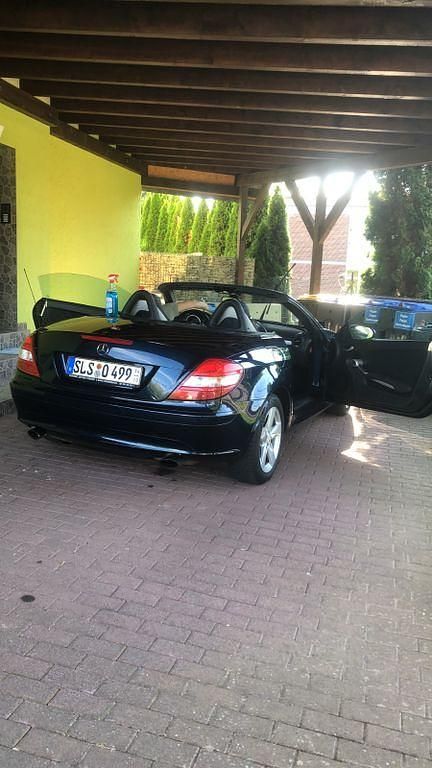 Blau Gebraucht 2006 Mercedes SLK200 Cabrio | 9.500 € (Teuer) - Bild 1/4