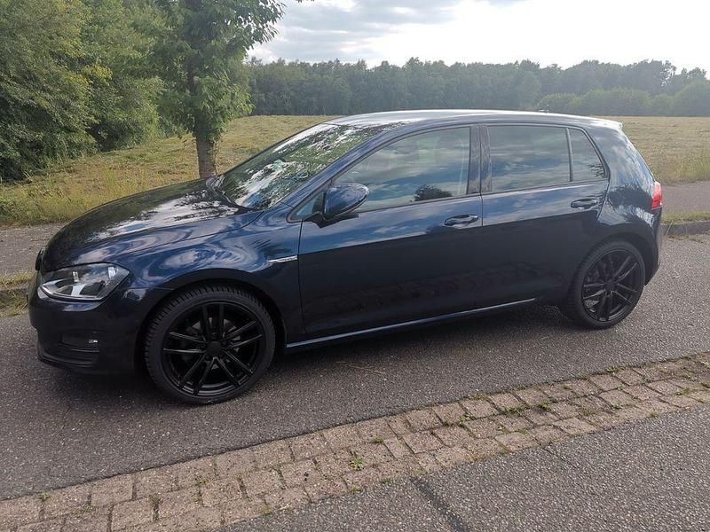 Gebraucht VW Golf VII Cup 125 PS (91 kW) 2015 Blau Limousine