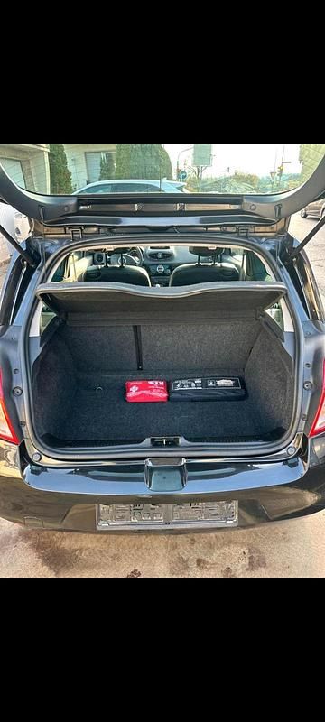 Gebraucht Renault Clio III 75 PS (55 kW) 2012 Schwarz Kleinwagen