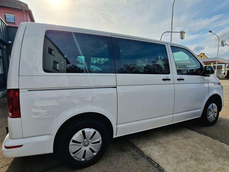 Gebraucht VW T6.1 Family 150 PS (110 kW) 2021 Weiß Van
