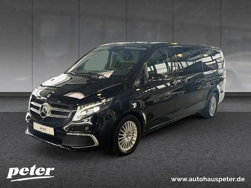 Obsidianschwarz metallic Gebraucht 2023 Mercedes V300 Avantgarde Edition Van / Kleinbus | 52.950 € (Superpreis) - Bild 1/4