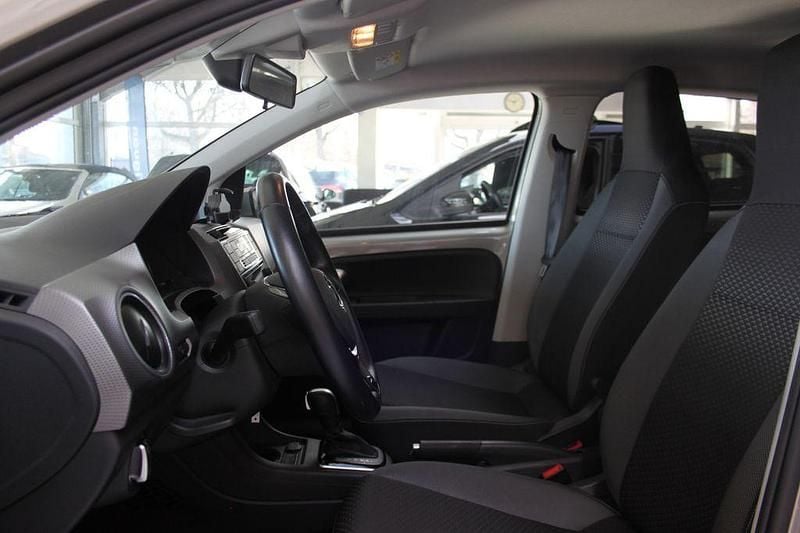 Gebraucht VW e-up! Active 61 kW (83 PS) 2021 Silber Kleinwagen