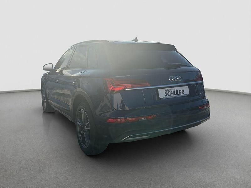 Gebraucht Audi Q5 Ambiente 265 PS (194 kW) 2022 Blau (navarrablau) SUV