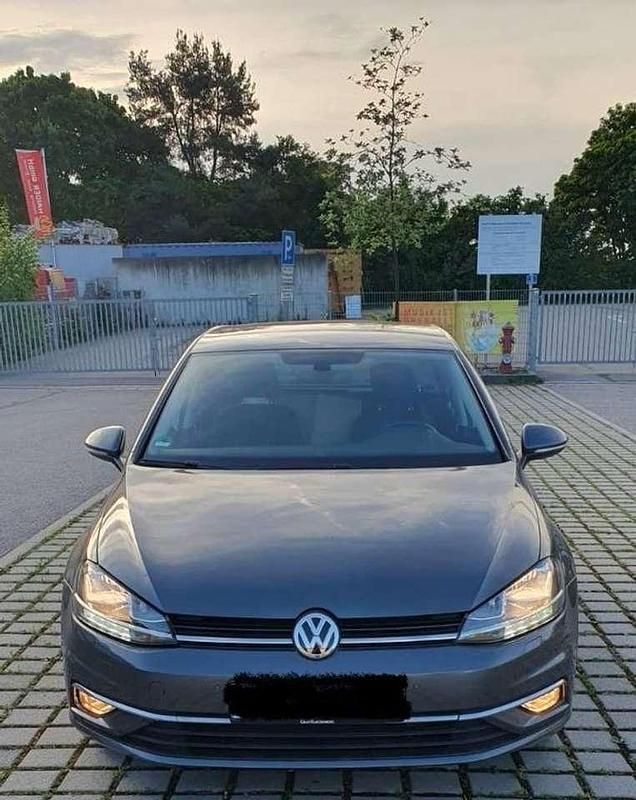 Gebraucht 2017 VW Golf VII Limousine | 12.800 € (Guter Preis) - Bild 1/4