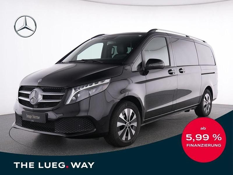 Schwarz Gebraucht 2024 Mercedes V250 Van / Kleinbus | 61.485 € (Superpreis) - Bild 1/4